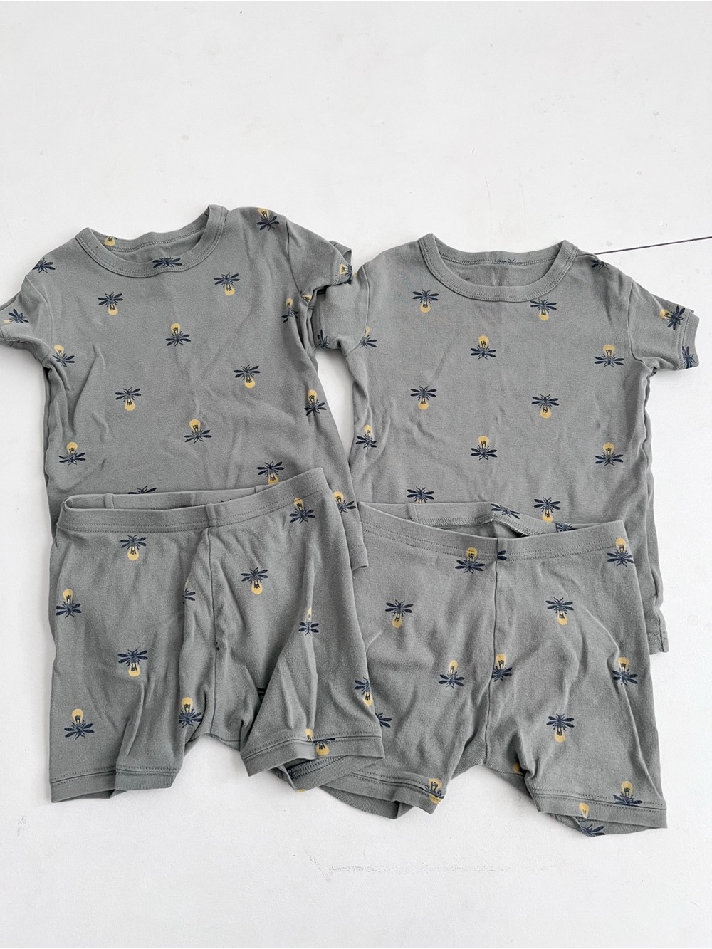 2 Sets of Carter’s Cotton Short Sleeve Pajamas Size 4T